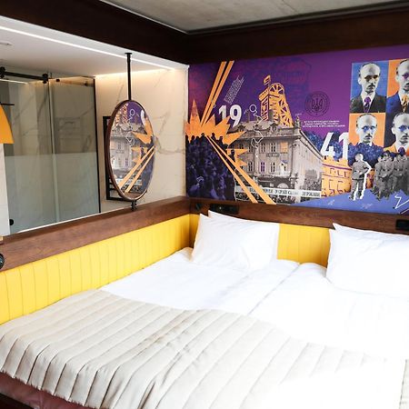 !Fest Hotel Rynok Square Lviv Exterior photo