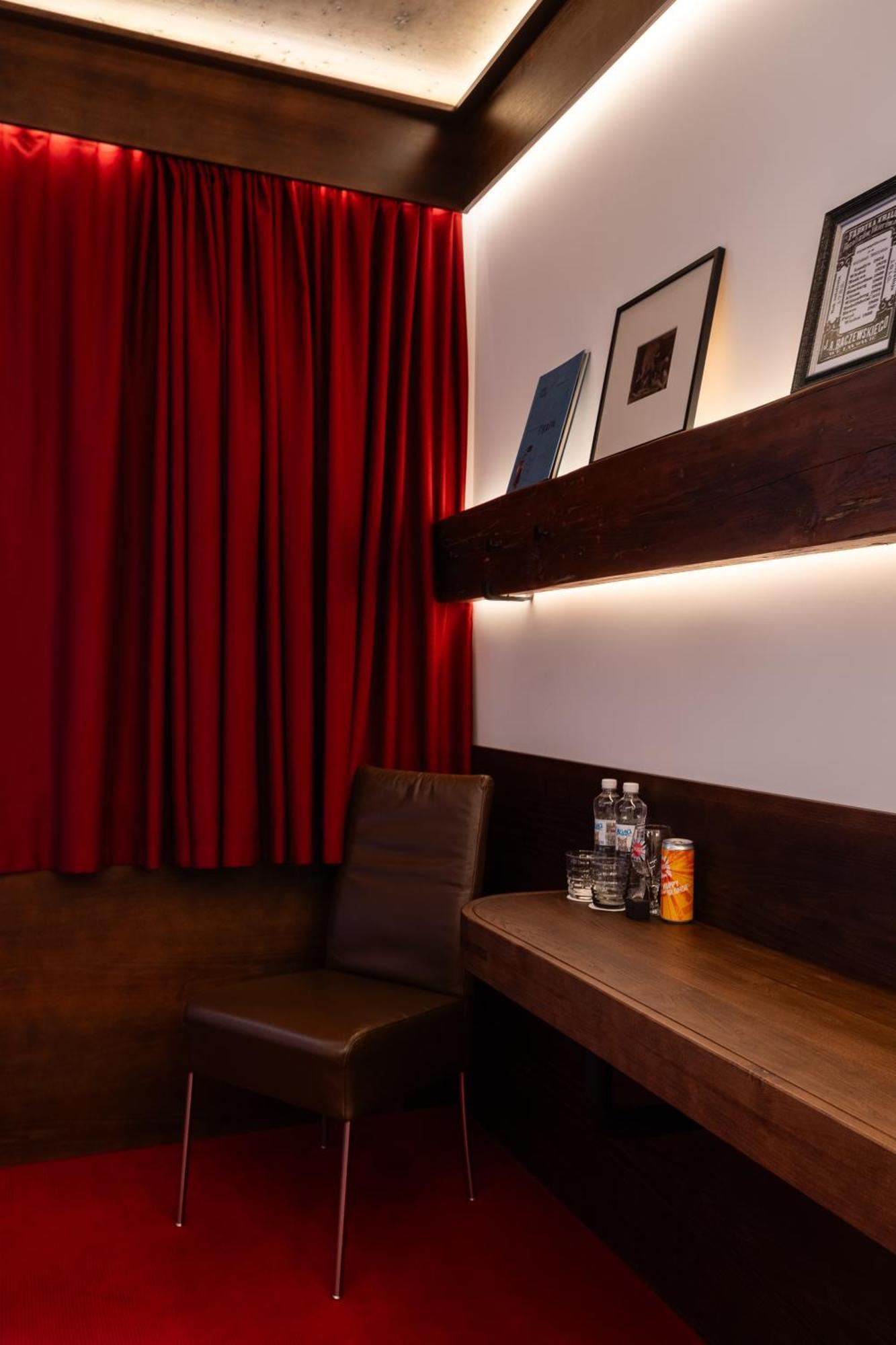 !Fest Hotel Rynok Square Lviv Exterior photo