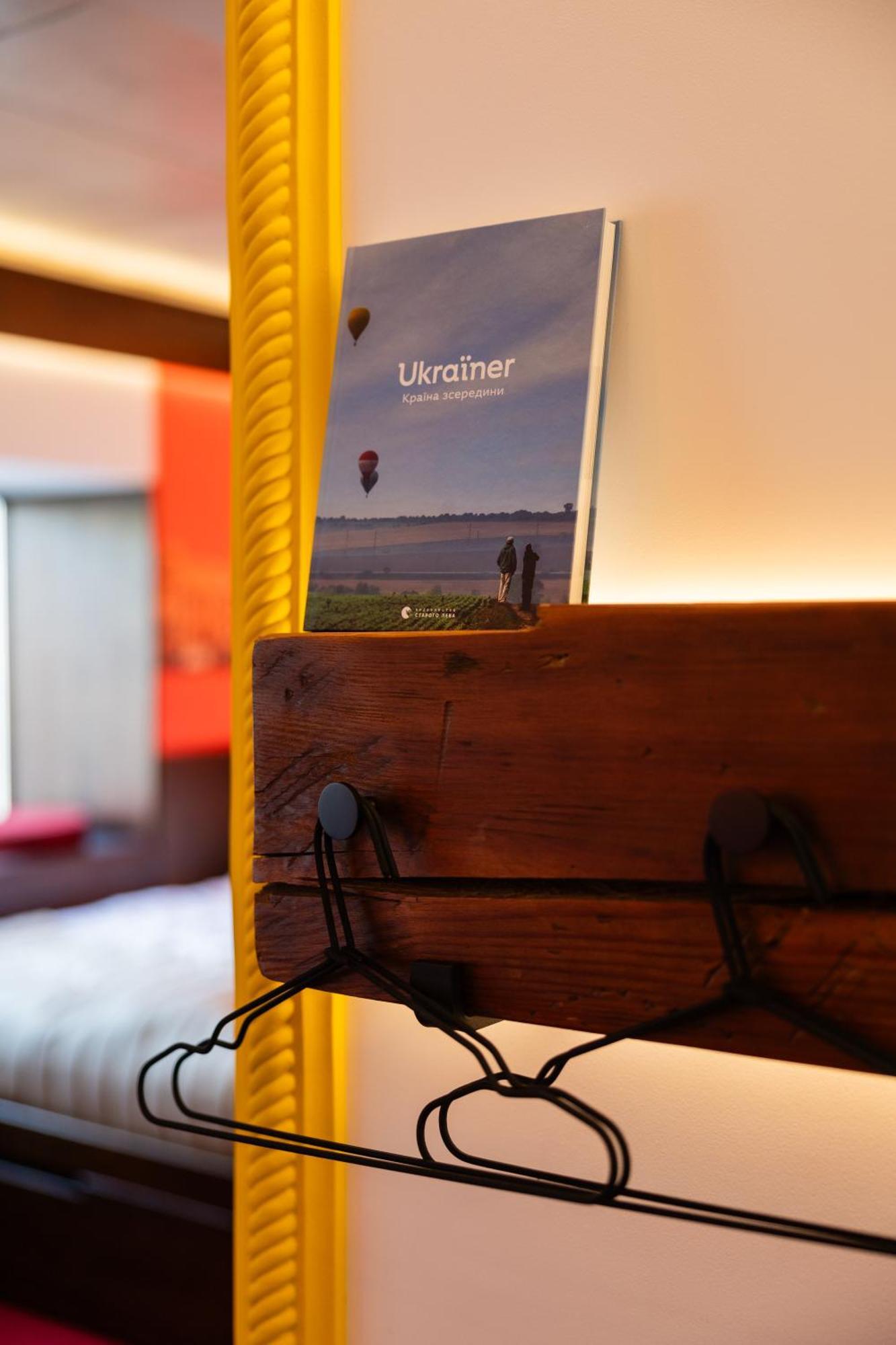 !Fest Hotel Rynok Square Lviv Exterior photo