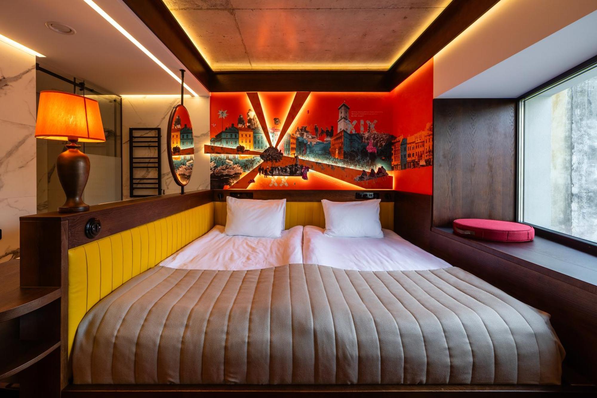!Fest Hotel Rynok Square Lviv Exterior photo
